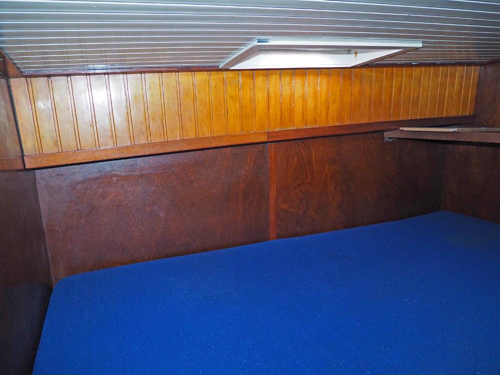 Saloon, Accommodation